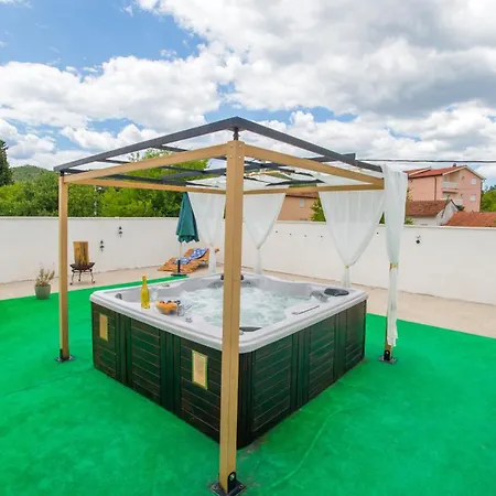 וילה Estate - Discovery