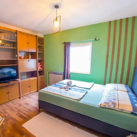 Estate - Discovery ליובוסקי