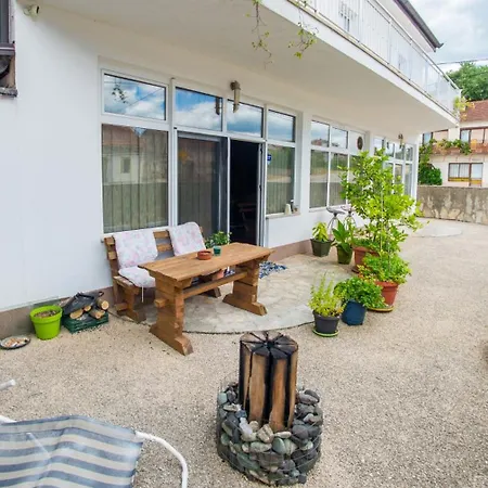 Estate - Discovery * ליובוסקי