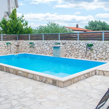 Estate - Discovery וילה ליובוסקי