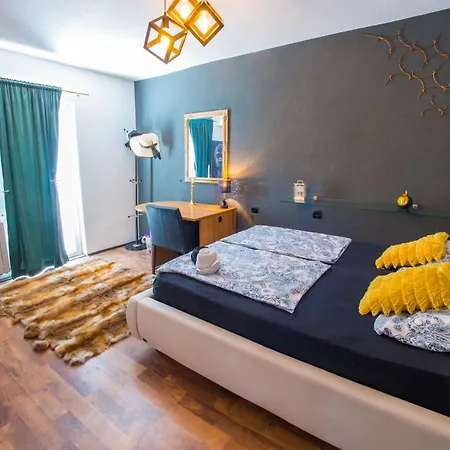 Estate - Discovery ליובוסקי